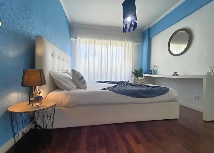 Stunning Blue House, Caparica
