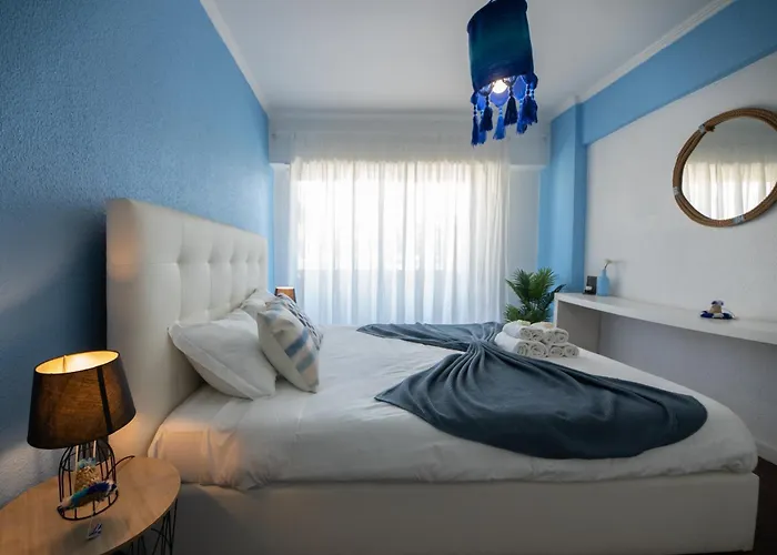 Stunning Blue House, Caparica Lejlighed *