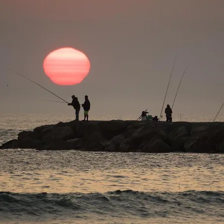 Stunning Blue House, Caparica *