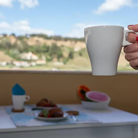 Apartment Stunning Blue House, Caparica *