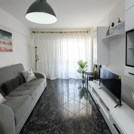 Apartment Stunning Blue House, Caparica Costa da Caparica