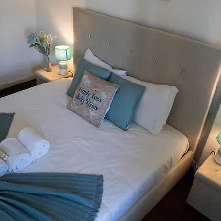 Stunning Blue House, Caparica *